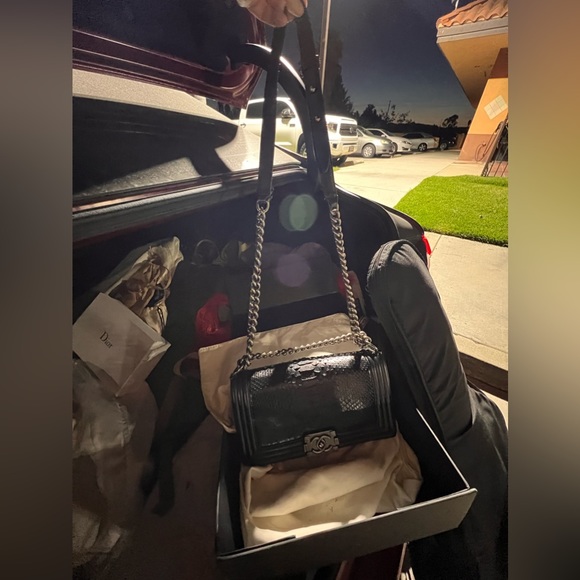 Authentic Chanel Python Black Old Medium Boy RARE - Picture 3 of 13